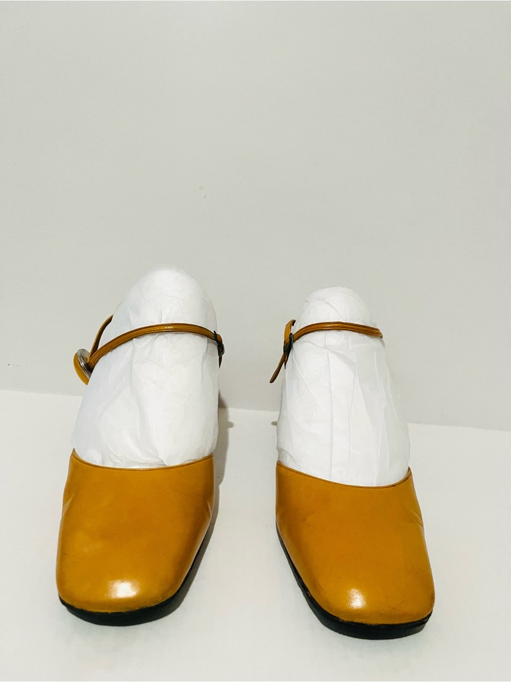 Vintage Christian Dior Souliers 1960s Mod yellow Patent Slingback Block Heel, - Picture 3 of 8